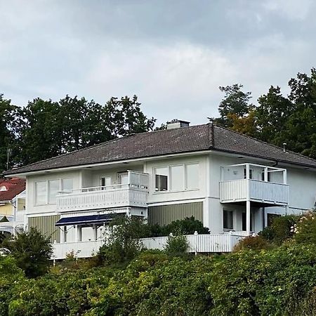 Apartment Right Next To The Golf Course And With The Ocean Just Around The Corner Ljungskile Extérieur photo