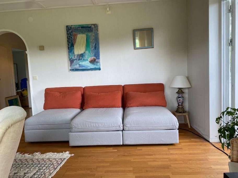 Apartment Right Next To The Golf Course And With The Ocean Just Around The Corner Ljungskile Extérieur photo