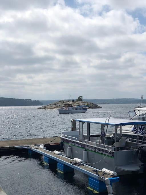 Apartment Right Next To The Golf Course And With The Ocean Just Around The Corner Ljungskile Extérieur photo